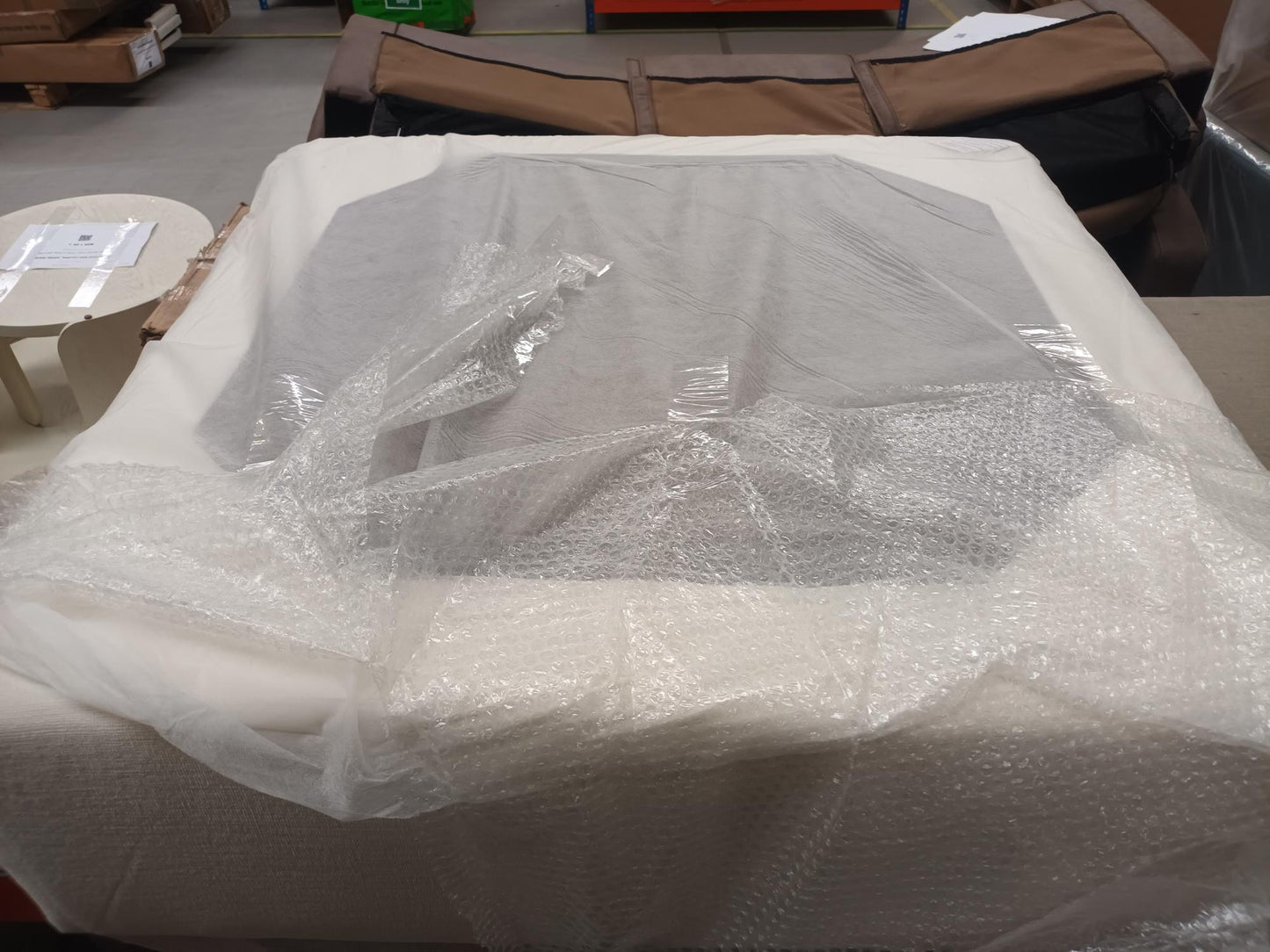 Lot of 7 x Dusk Items Furniture and Sofa for Spares or Repair (ref DUS-APM-A-12890) Total RRP £2171