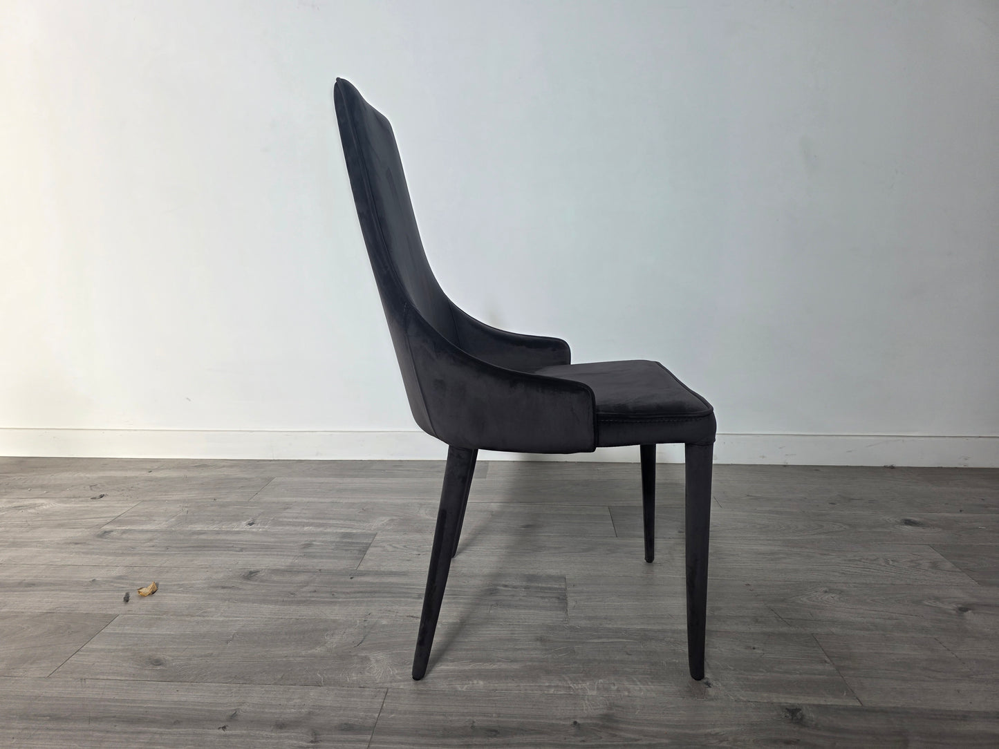 Lot of 5 x DFS Items Chairs and Tables in Good Condition (ref DFS-HO2-A-13094) Total RRP £745