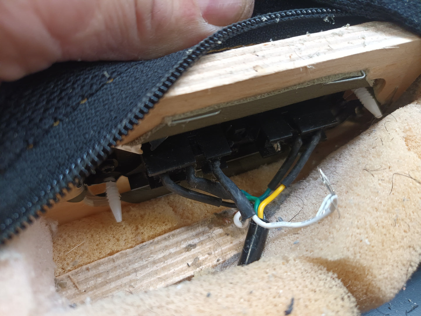 STR-APM-00264 Grade-BER-DOA Stressless Stressless® Mary Wood  2 seater with 2 Power in Paloma Dark Olive RRP £6049