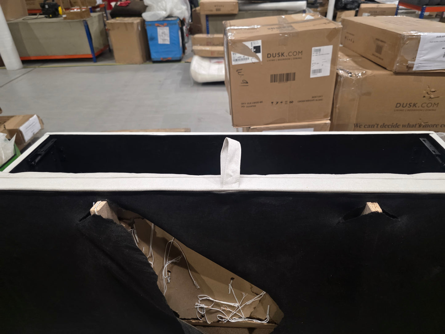 Lot of 2 x Dusk Furniture with Repairable Damage (ref DUS-APM-A-13631) Total RRP £538