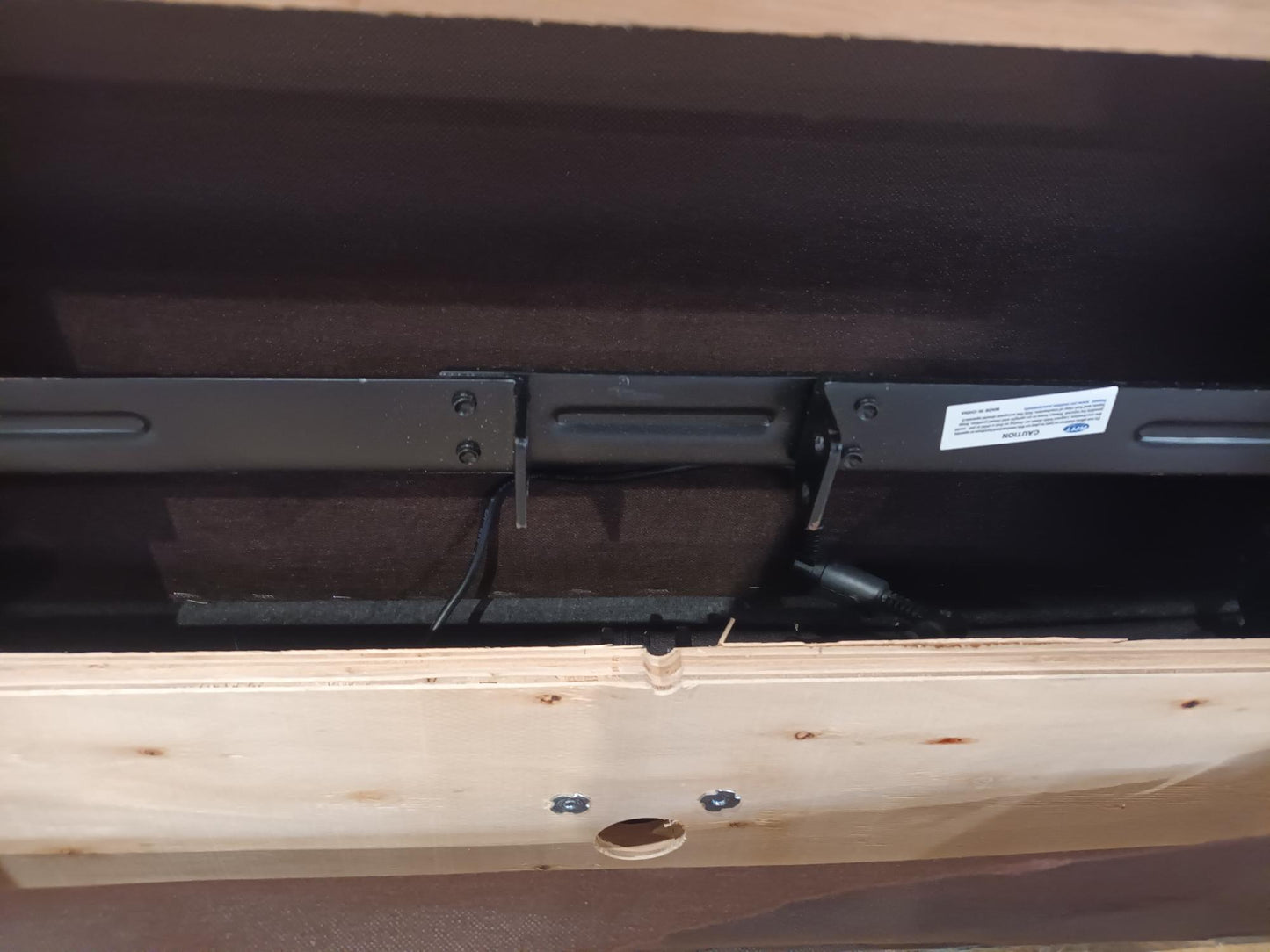 DFS-HO2-05443 Grade-BER DFS Una Power Slider Chair in Black RRP £1149