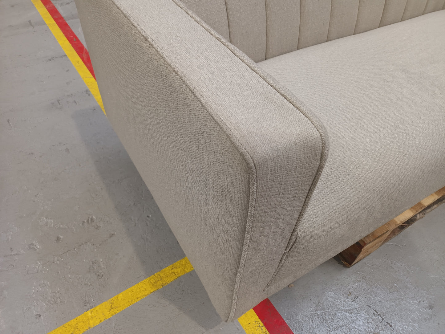 Lot of 2 x Dusk items grade-BER Spares or repair RRP £1518.00