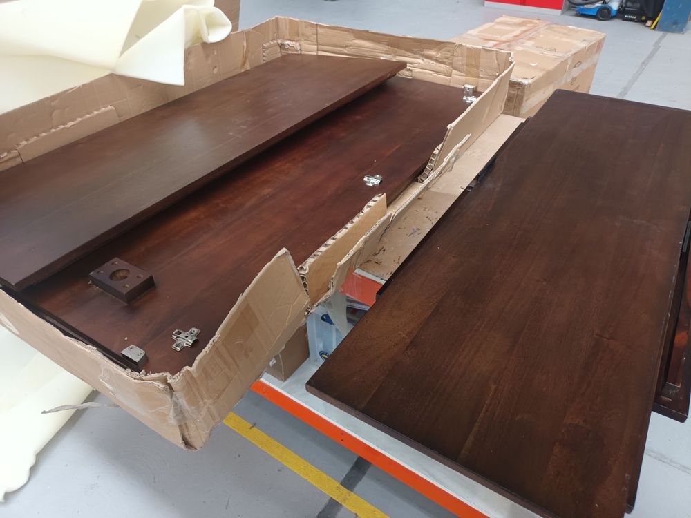 Lot of 3 x Roseland Furniture items grade-BER Spares or repair RRP £1994.85