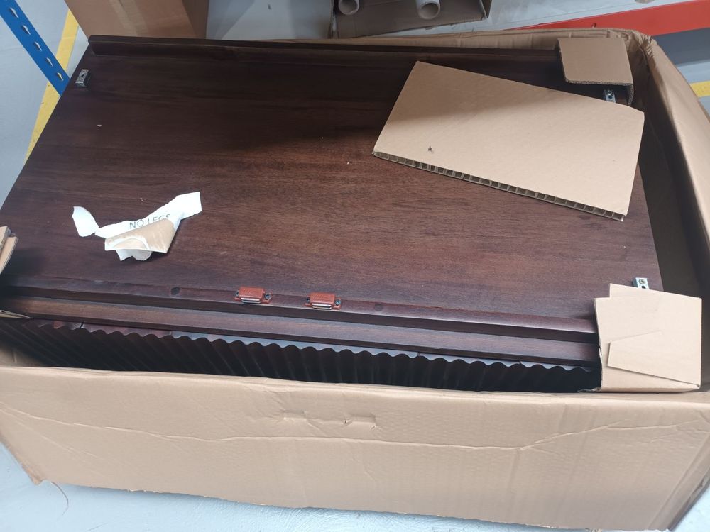 Lot of 3 x Roseland Furniture items grade-BER Spares or repair RRP £1994.85