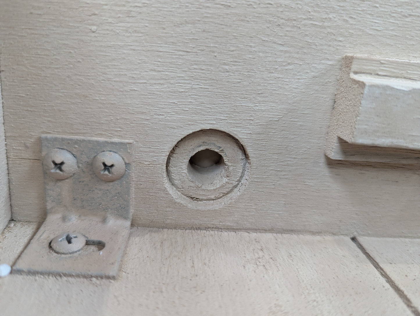 Lot of 4 x Swoon items grade-BER Spares or repair RRP £3466.00