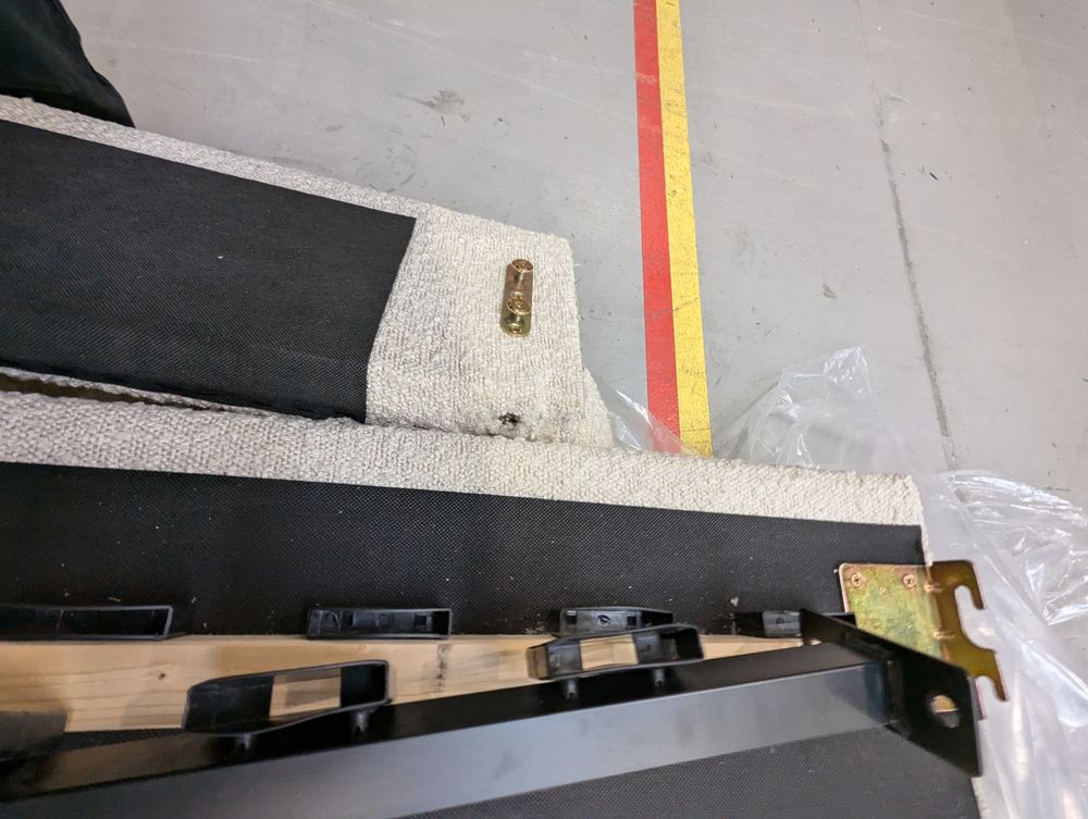 Lot of 2 x M&S items grade-BER Spares or repair RRP £1648.00