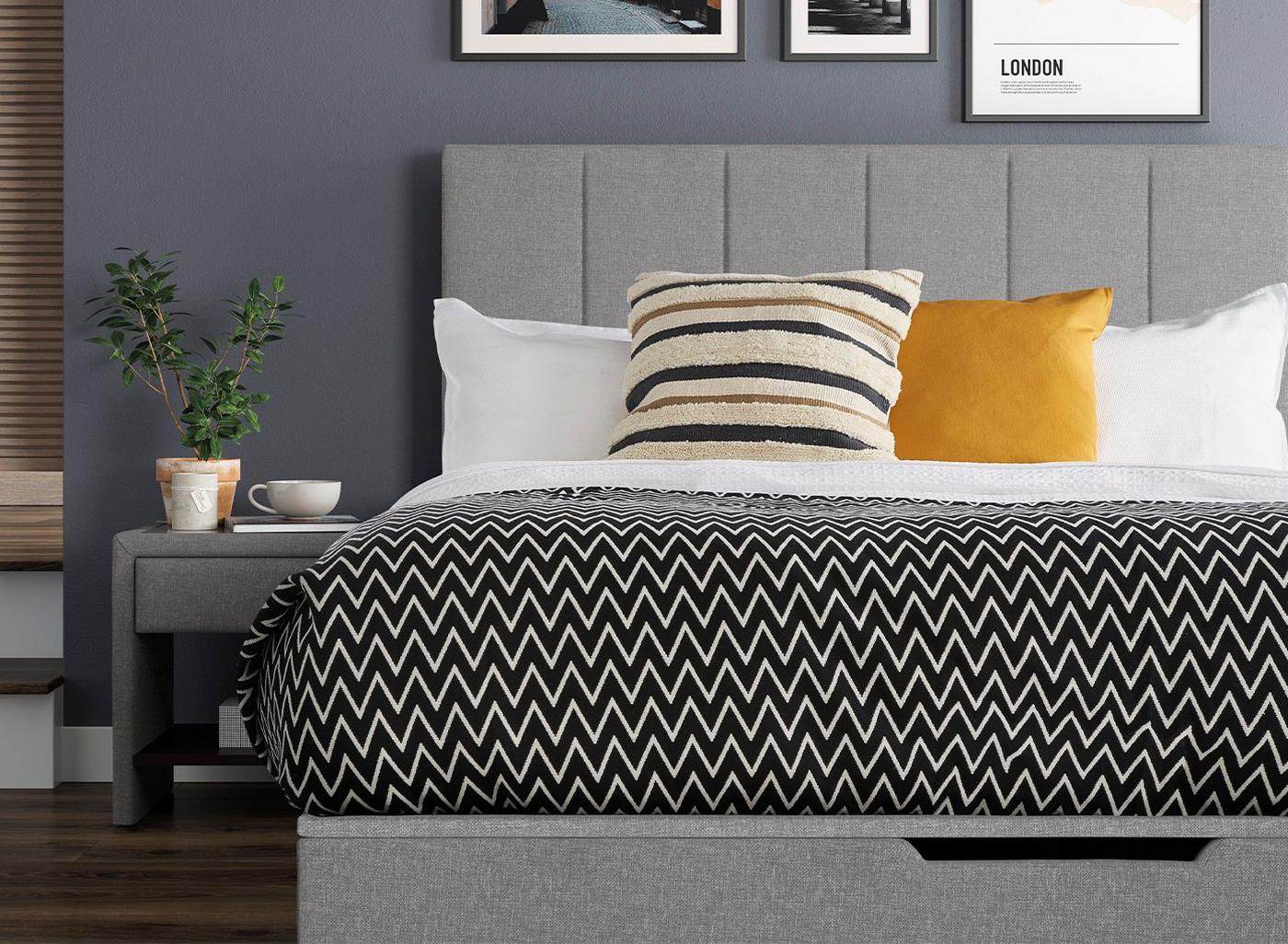 DRE-BED-00134 Grade-C1 Dreams Ealing King Size Ottoman Bed – Silver RRP £599.00