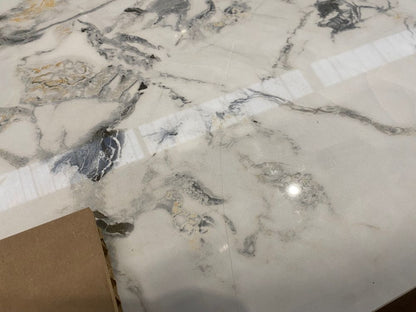 Lot of 7 x DFS furniture items grade-BER Spares or repair RRP £2763.00