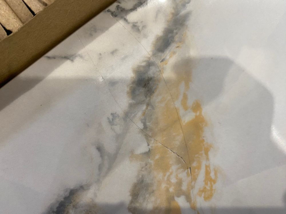 Lot of 7 x DFS furniture items grade-BER Spares or repair RRP £2763.00