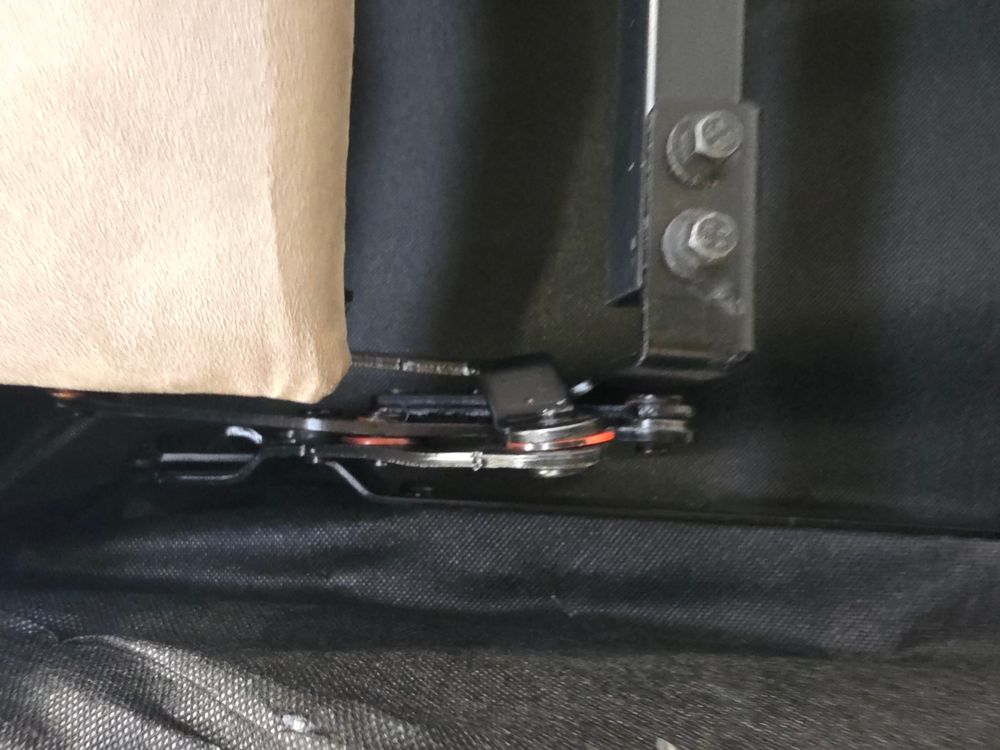 SOF-APM-01047 Grade-BER-DOA Sofology Muse 2 Seat Sofa Lifestyle Plush Fabric Nutmeg Pow Rec X 2 Spt Headrest X 2 RRP £1499