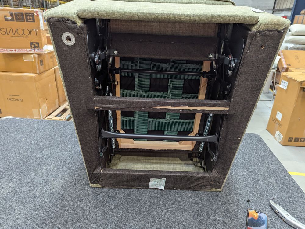 Lot of 2 x M&S items grade-BER Spares or repair RRP £858.00