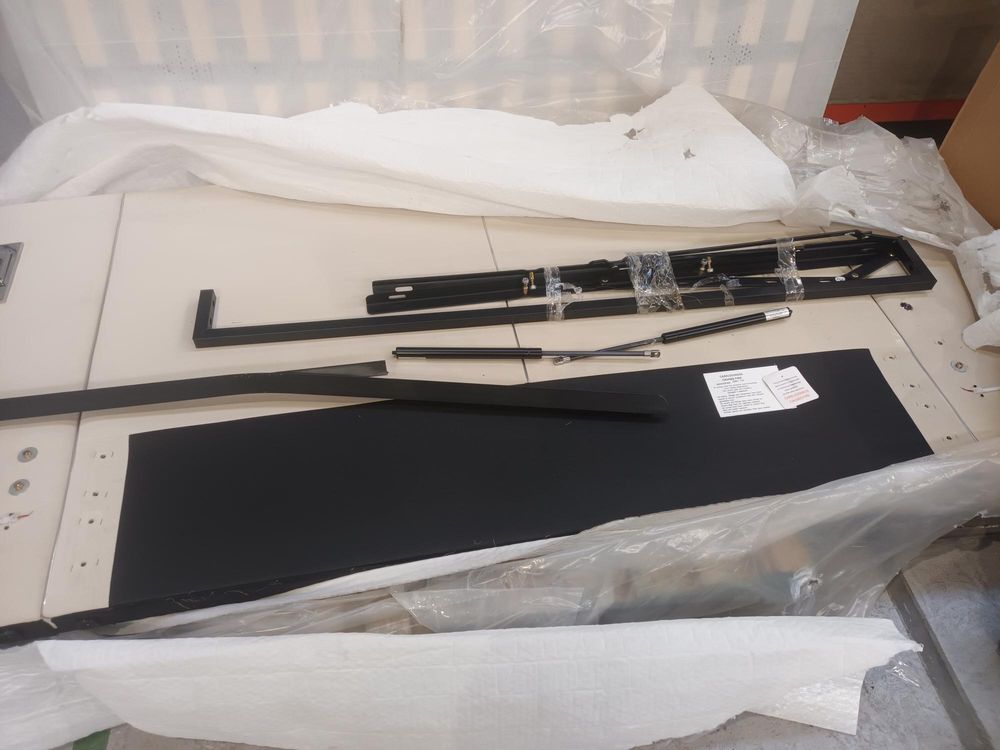 Lot of 3 x DFS Items inc Beds for Spares or Repair (ref DFS-HO2-A-12650) Total RRP £1617