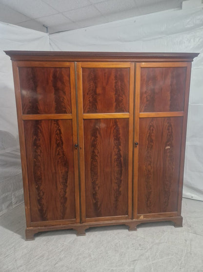 Lot of 9 x Dusk Furniture for Spares or Repair (ref DUS-GOL-A-13822) Total RRP £1481