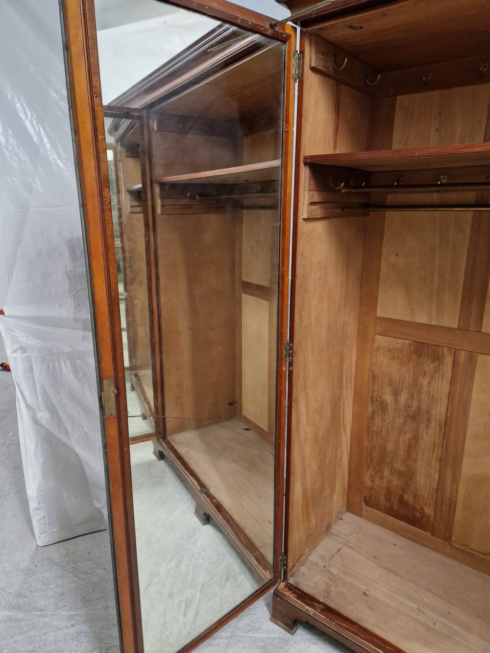 Lot of 3 x Dusk Items inc Upholstery for Spares or Repair (ref DUS-GOL-A-13903) Total RRP £1217