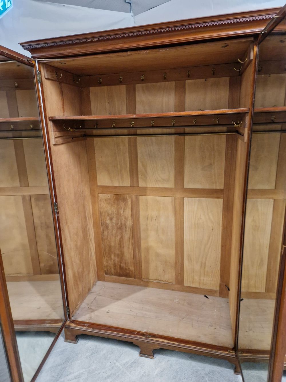 Lot of 7 x Dusk Items for Spares or Repair (ref DUS-GOL-A-13739) Total RRP £2135