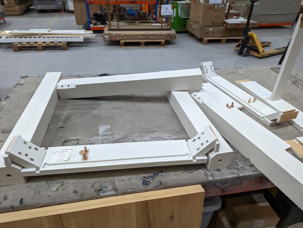 MAS-APM-07073 Grade-BER-DOA Marks & Spencer Padstow Square Ext Dining Table in Ivory RRP £399