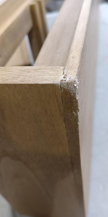 Lot of 2 x Fishe & Lilly items grade-BER Spares or repair RRP £809.98