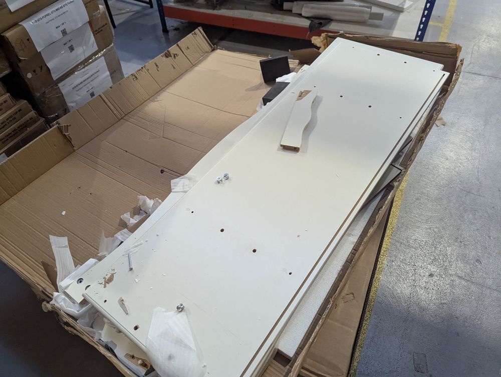 Lot of 16 x Dusk Items for Spares or Repair (ref DUS-APM-A-12560) Total RRP £2910