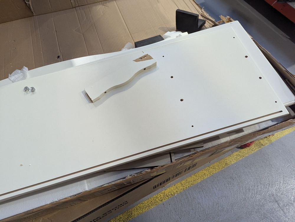 Lot of 16 x Dusk Items for Spares or Repair (ref DUS-APM-A-12560) Total RRP £2910