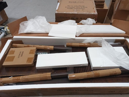 Lot of 16 x Dusk Items for Spares or Repair (ref DUS-APM-A-12560) Total RRP £2910