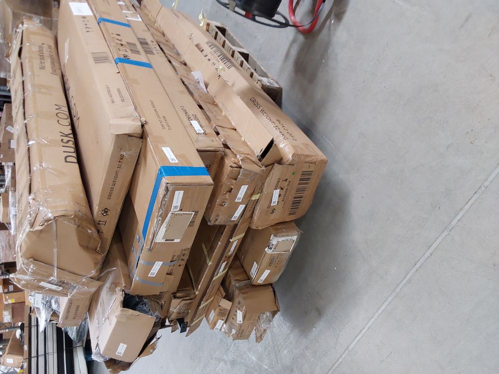 Lot of 11 x Dusk Boxed Bed items Grade-BER Spares or repair RRP £3811.00