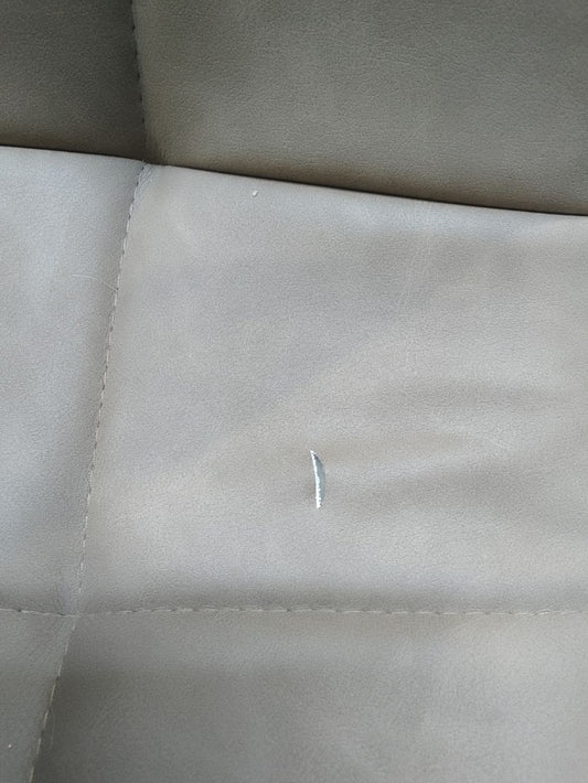 Lot of 4 x Dusk Items for Spares or Repair (ref DUS-APM-A-13451) Total RRP £451