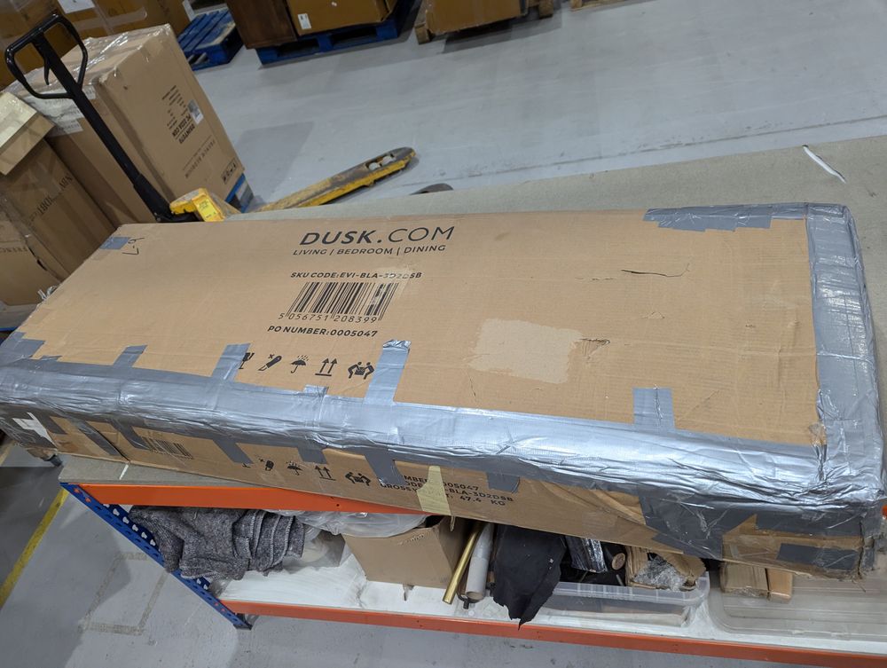 Lot of 9 x Dusk items grade-BER Spares or repair RRP £1843.00