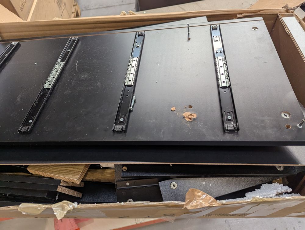 Lot of 7 x Dusk items grade-DOA Spares or repair RRP £2112.00