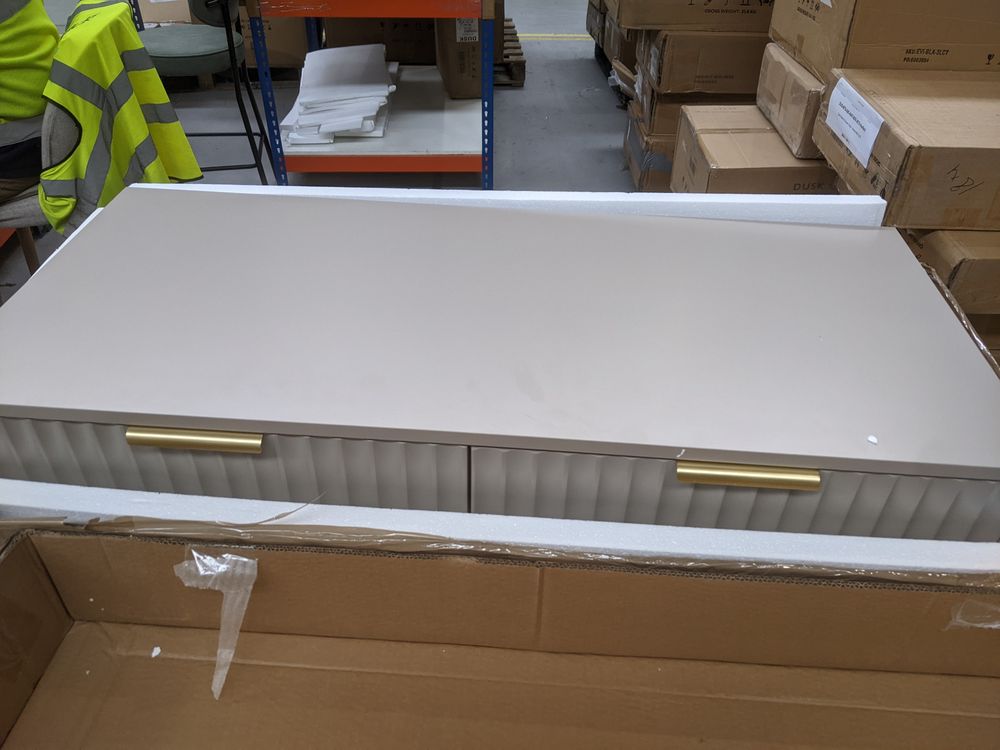 Lot of 12 x Dusk Items for Spares or Repair (ref DUS-APM-A-12541) Total RRP £1689