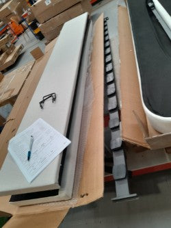 Lot of 5 x Dusk Items inc Beds for Spares or Repair (ref DUS-APM-A-11834) Total RRP £2225