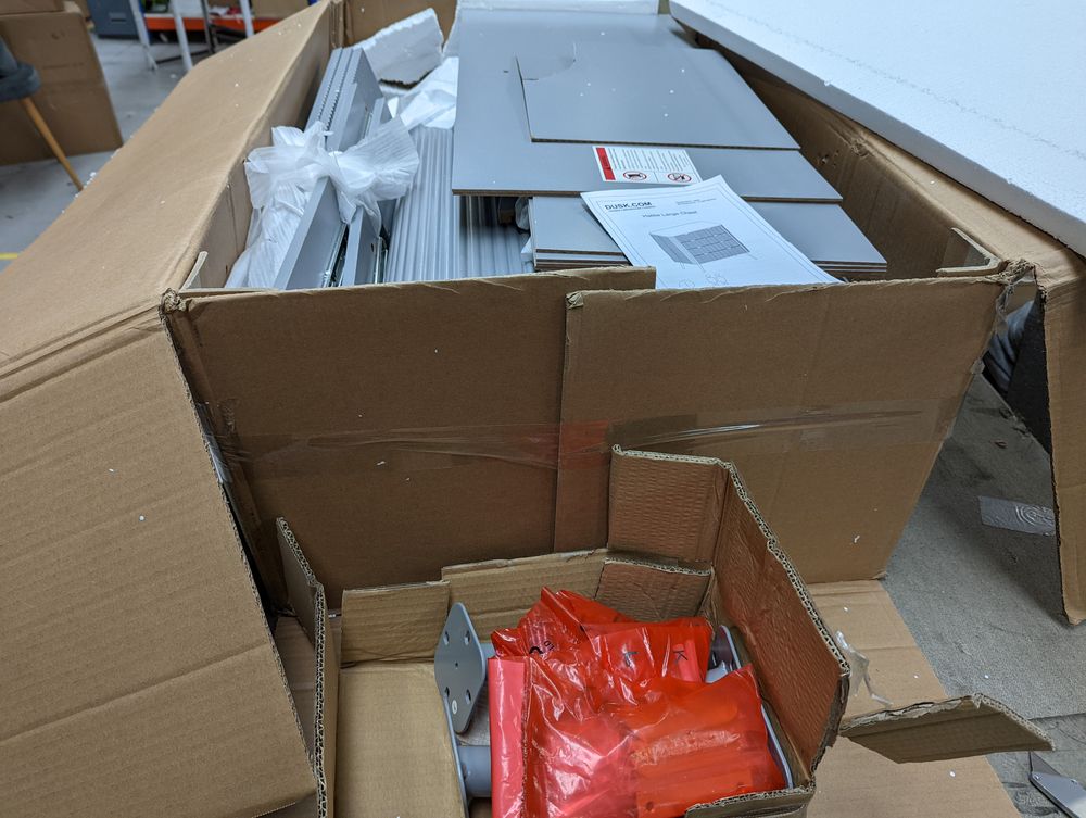 Lot of 8 x Dusk Furniture Items for Spares or Repair (ref DUS-APM-A-13263) Total RRP £2282