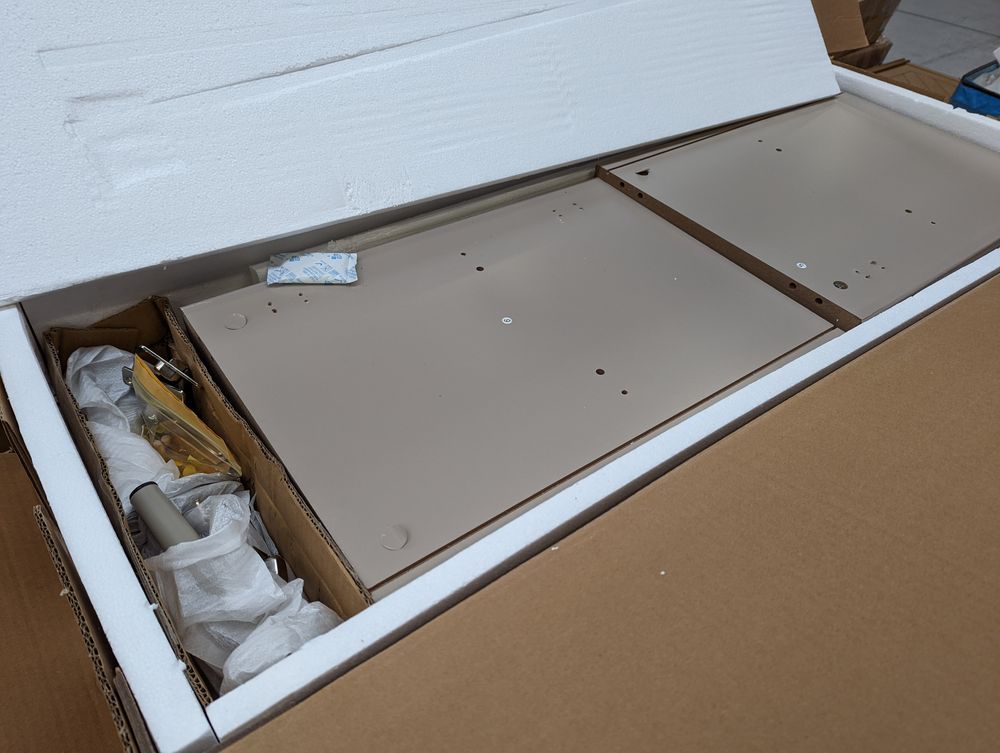 Lot of 8 x Dusk items grade-BER Spares or repair RRP £2352.00