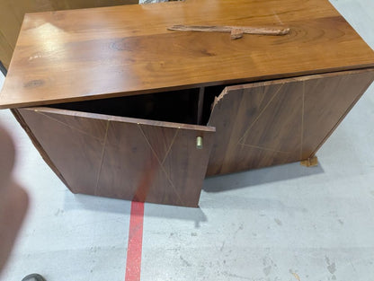 Lot of 2 x Swoon furniture items grade-BER Spares or repair RRP £1028.00