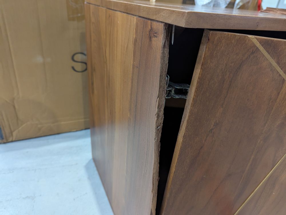 Lot of 2 x Swoon furniture items grade-BER Spares or repair RRP £1028.00