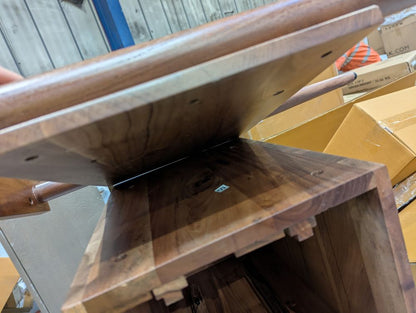 Lot of 4 x Swoon items grade-BER Spares or repair RRP £2116.00