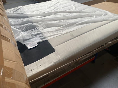 Lot of 6 x Dusk Items inc Beds for Spares or Repair (ref DUS-APM-A-12474) Total RRP £3394