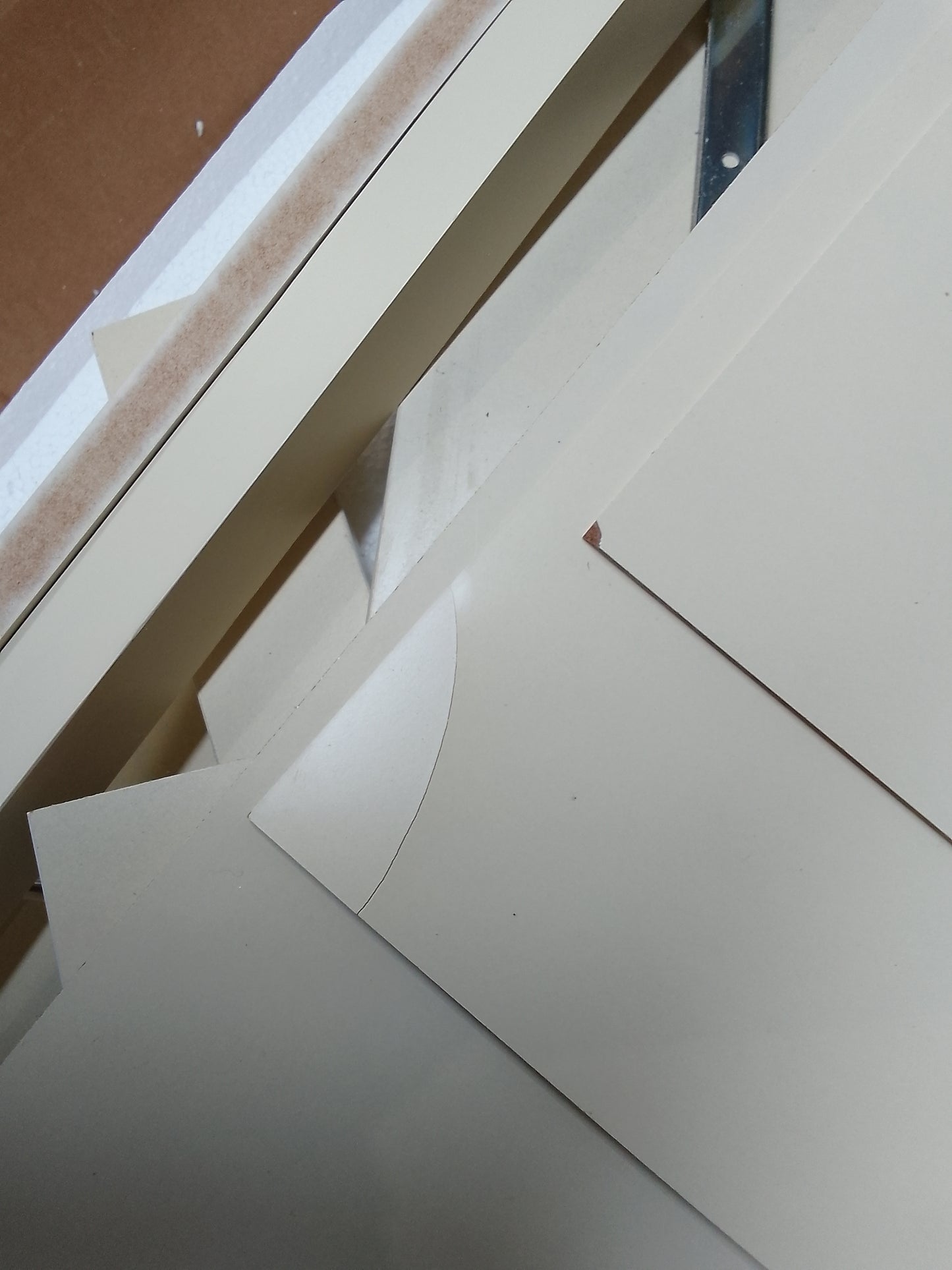 Lot of 16 x Dusk Furniture Items for Spares or Repair (ref DUS-APM-A-13237) Total RRP £1819