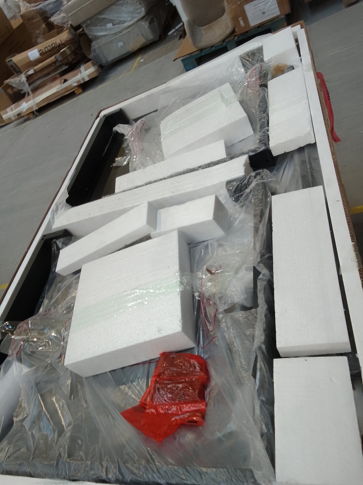 Lot of 9 x Dusk Items for Spares or Repair (ref DUS-GOL-A-13886) Total RRP £1360