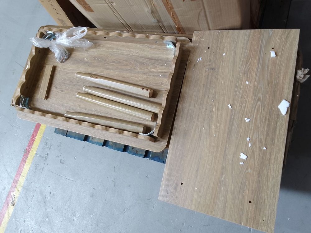 Lot of 7 x Dusk items grade-BER Spares or repair RRP £1279.00