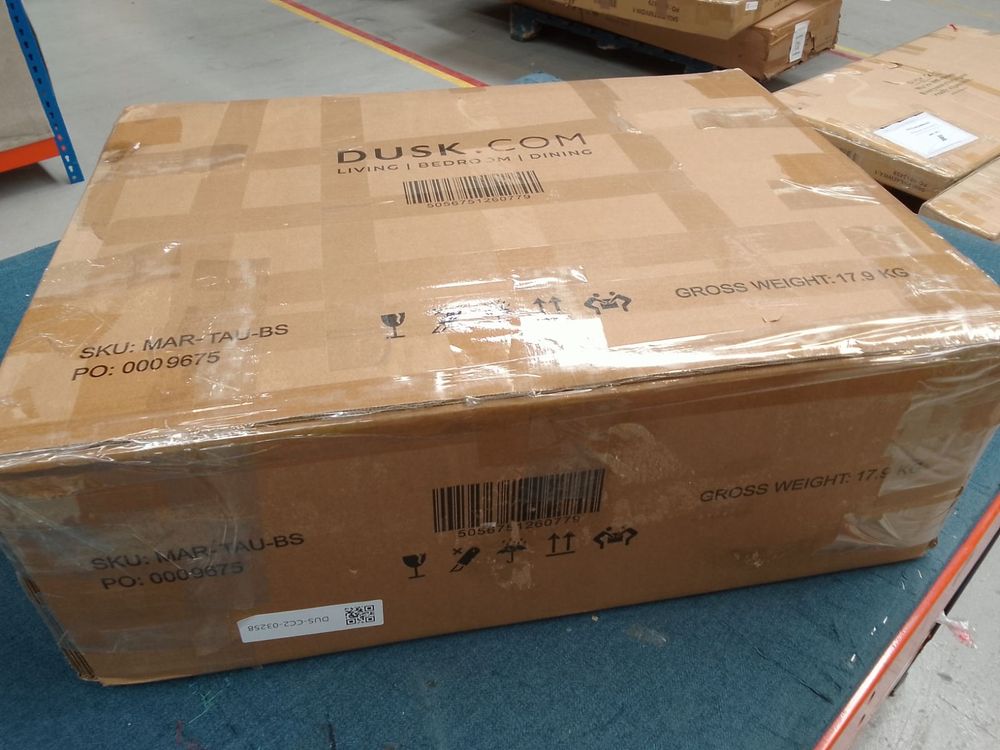 Lot of 7 x Dusk items grade-BER Spares or repair RRP £1121.00
