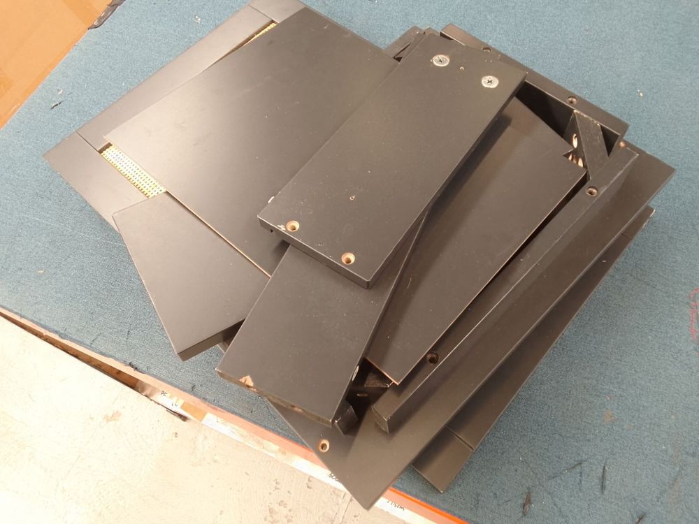 Lot of 9 x Dusk items grade-BER Spares or repair RRP £1397.00