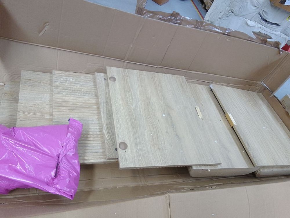 Lot of 9 x Dusk items grade-BER Spares or repair RRP £2061.00
