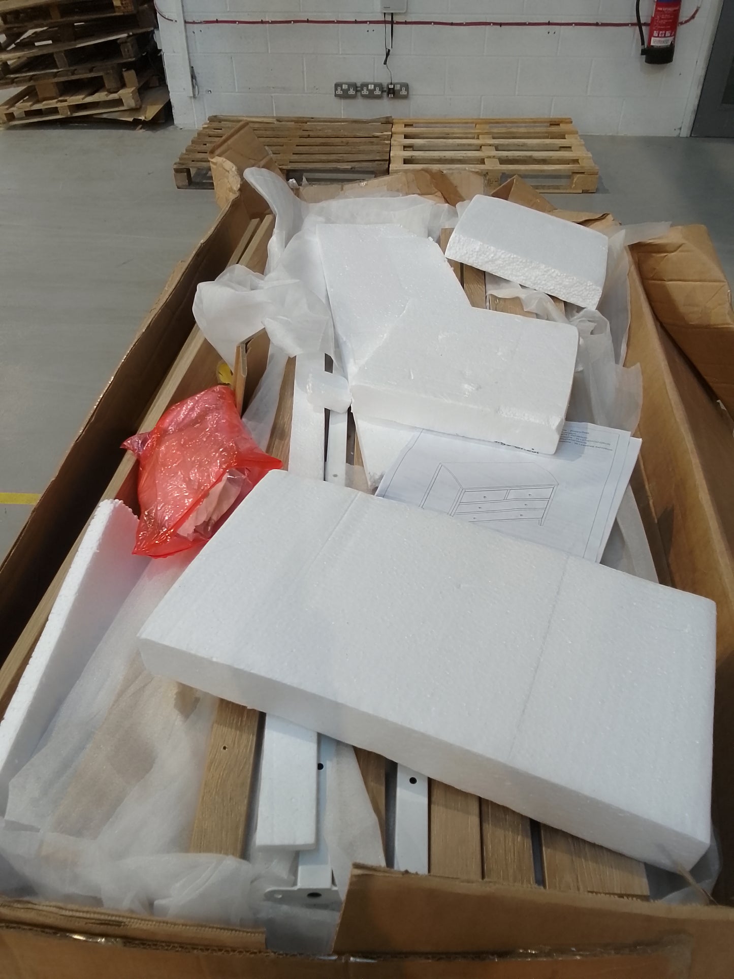 Lot of 13 x Dusk furniture items grade-BER Spares or repair RRP £1807.00