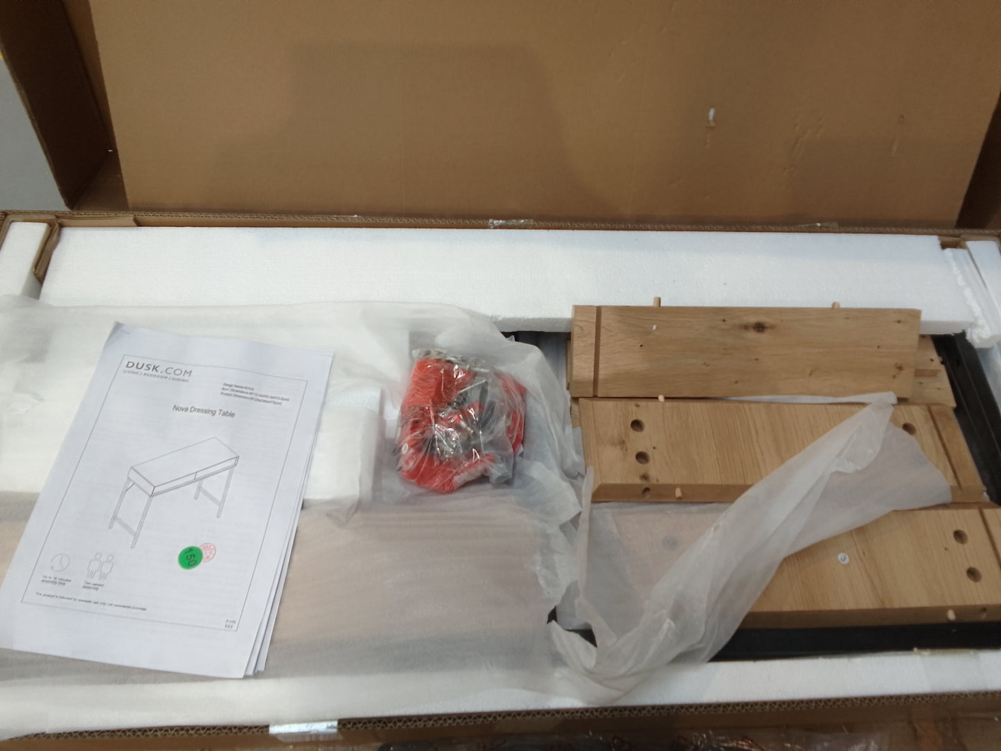 Lot of 11 x Dusk items grade-BER Spares or repair RRP £1848.00