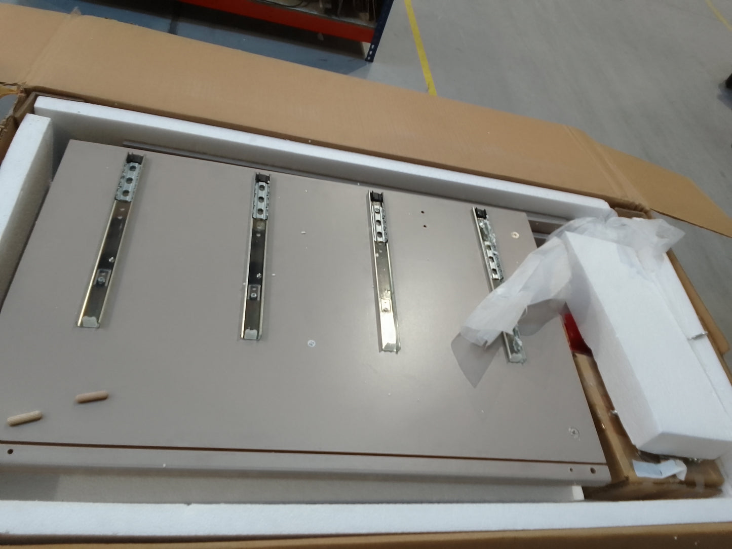 Lot of 11 x Dusk items grade-BER Spares or repair RRP £1848.00