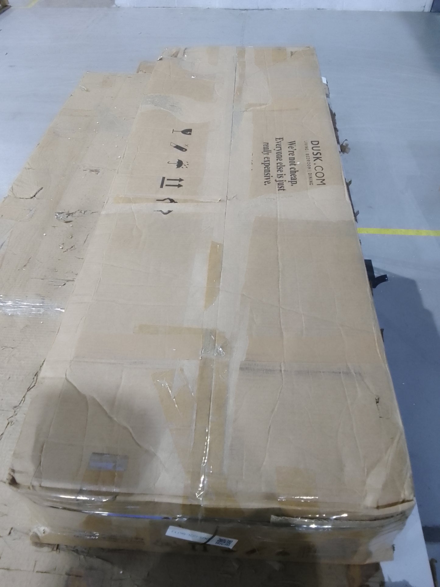 Lot of 11 x Dusk items grade-BER Spares or repair RRP £1848.00