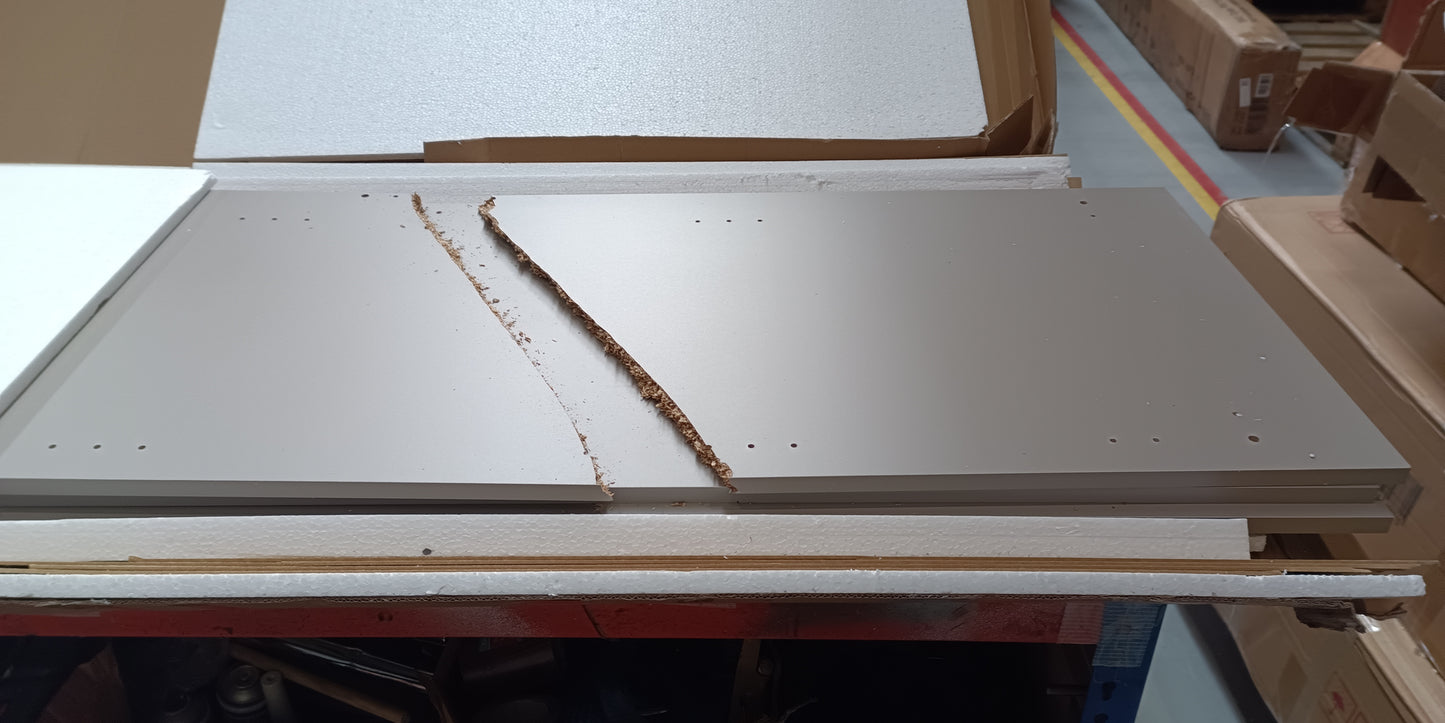 Lot of 4 x Dusk items grade-BER Spares or repair RRP £1246.00