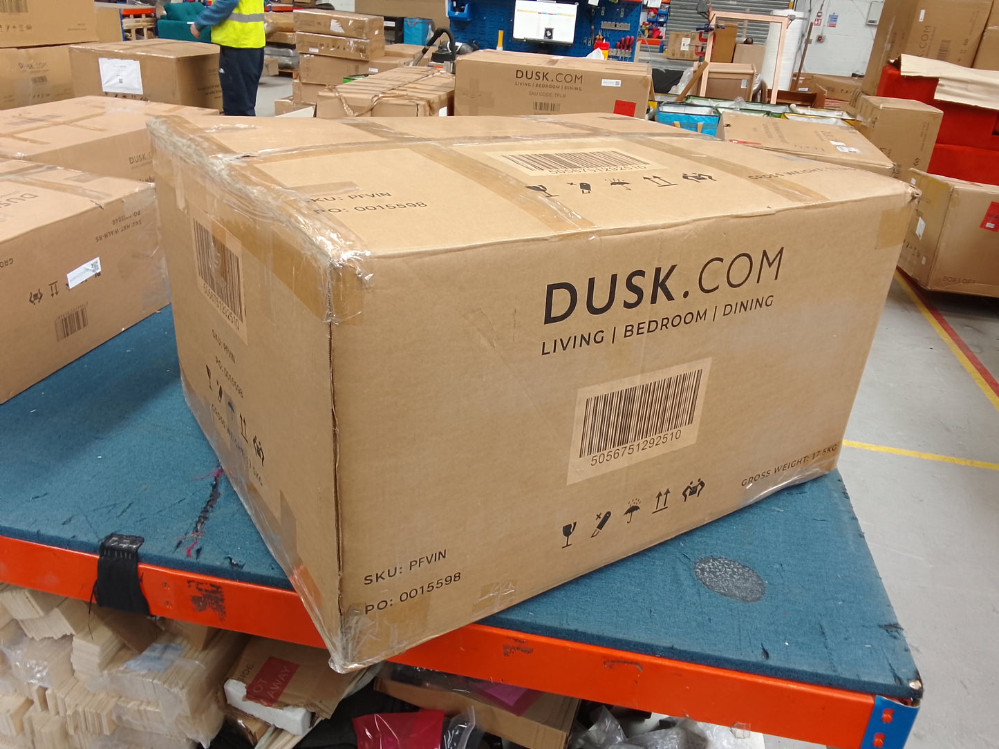 DUS-CC2-03994 Grade-B Dusk Soho Ottoman Storage Pouffe - Ink RRP £199.00
