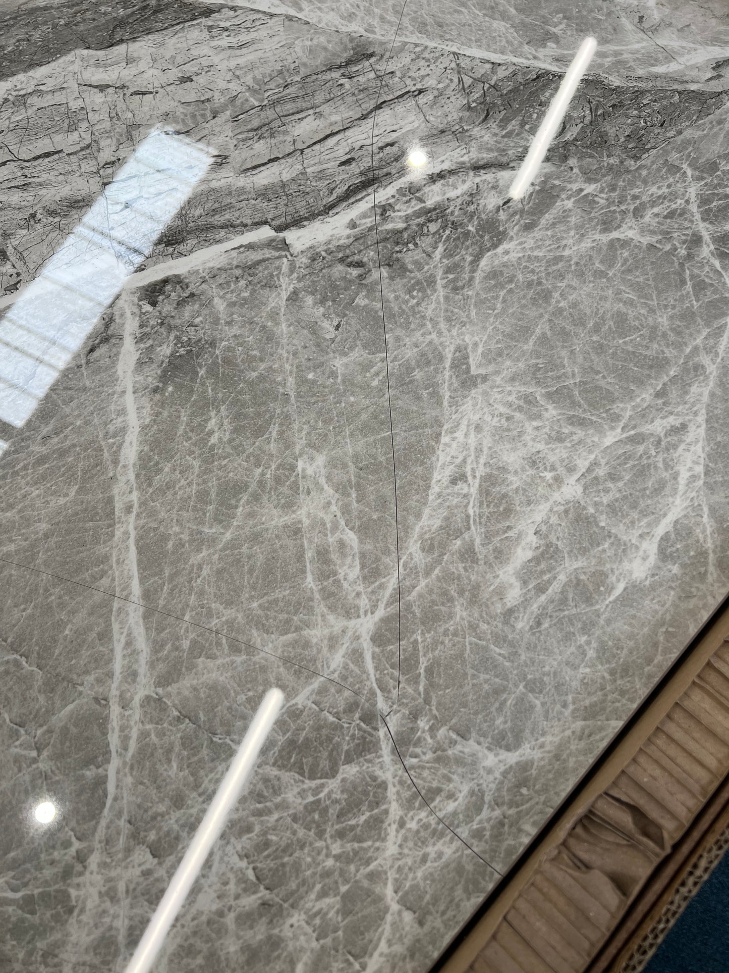 Lot of 4 x DFS items grade-BER Spares or repair RRP £2375.00