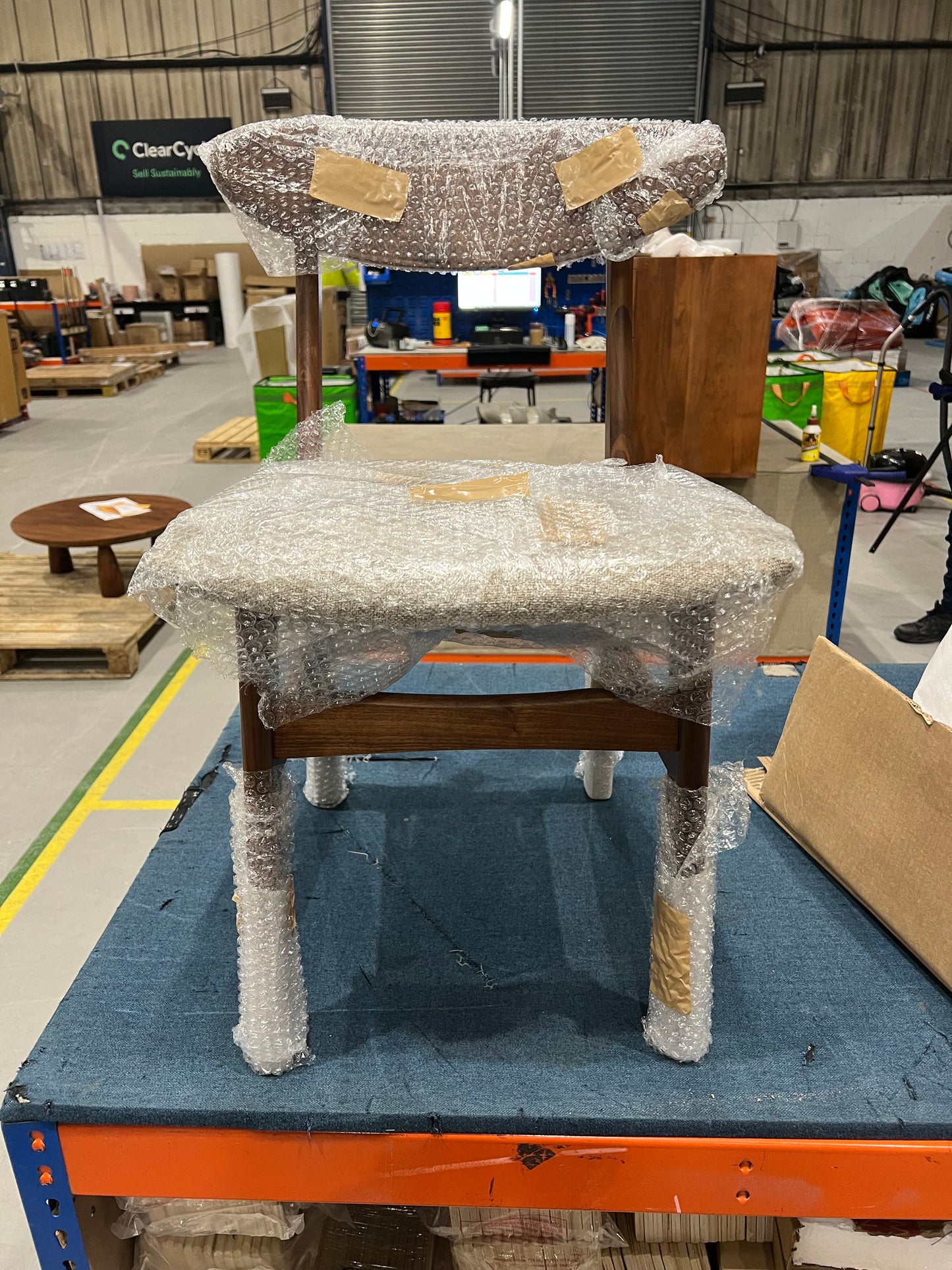 FIS-APM-00458 Grade-C0 Fishe & Lilly Wright Walnut Dining Chair (Set of 2) RRP £380